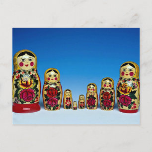 Cartão Postal Conjunto de bonecas russas pintadas tradicionais
