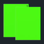 Cartão Postal Cor Sólida Verde do Harlequin Neon<br><div class="desc">Cartão postal Nota de saudação Cartão de Posto impresso com a ilustração do design Harlequin Neon Green Solid Color por TheFabricSeal em Zazzle.com #Zazzle Made https://www.zazzle.com/store/thefabricseal. Harlequin Green é uma brilhante cor brilhante no estilo neon localizada entre o verde clássico e o amarelo verde chartreuse no espectro da roda de...</div>