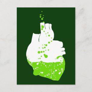 Cartão Postal coração irlandês da cerveja verde