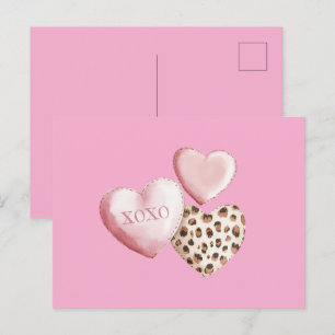 Cartão Postal Corações de Impressão do Leopardo XOXO Rosa