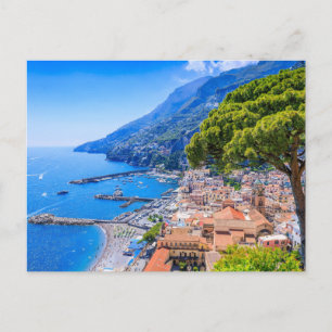 Cartão Postal Costa Amalfi, Itália. Vista da cidade de Amalfi.