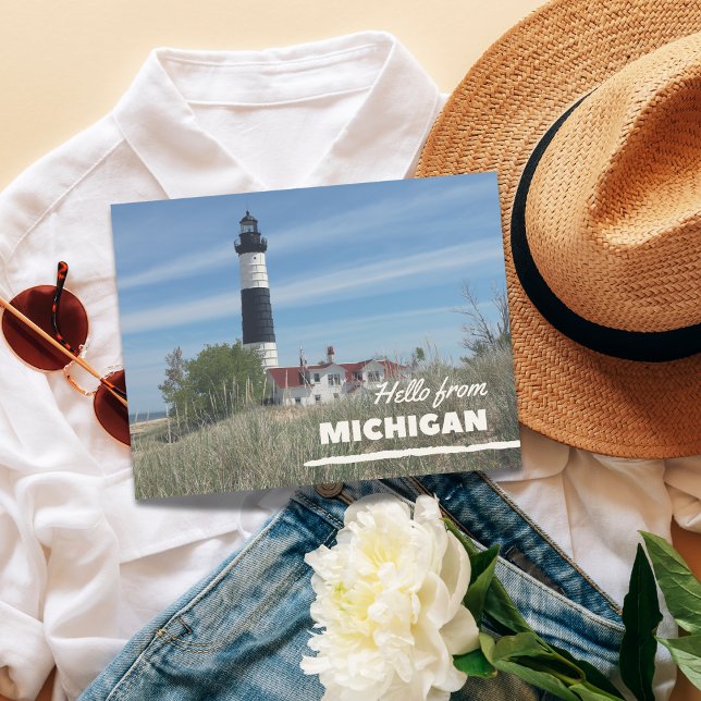 Cartão Postal Costa do Farol Michigan (Coastal charm delivered to your doorstep.)
