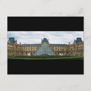 Cartão Postal Courtyard do Museu do Louvre com a Pirâmide