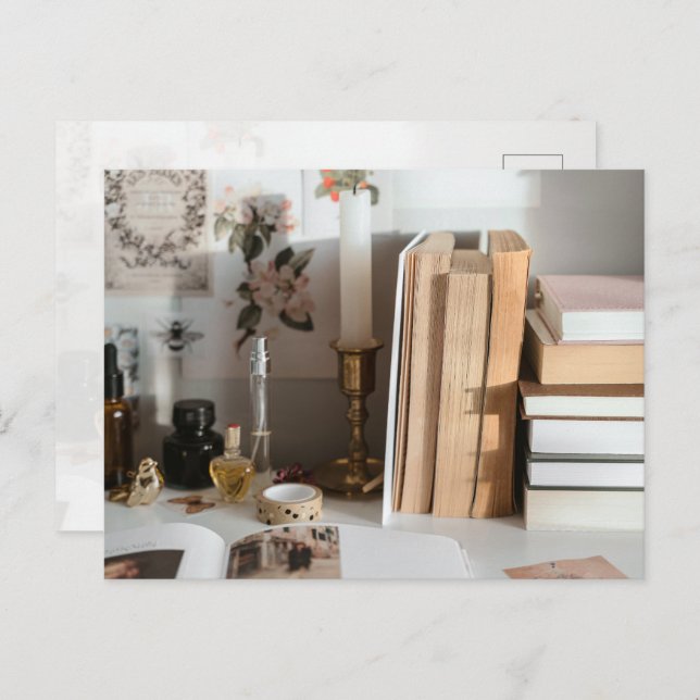 Cartão Postal Cozy Vintage Desk Aesthetic (Frente/Verso)