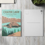 Cartão Postal Crater Lake National Park Oregon Vintage<br><div class="desc">O vetor do Lago Crater trabalho de arte design. O parque fica nas Montanhas Cascade,  no sul do Oregon. É conhecido pelo nome do Lago Cratera,  formado pelo vulcão agora desmoronado,  Monte Mazama.</div>