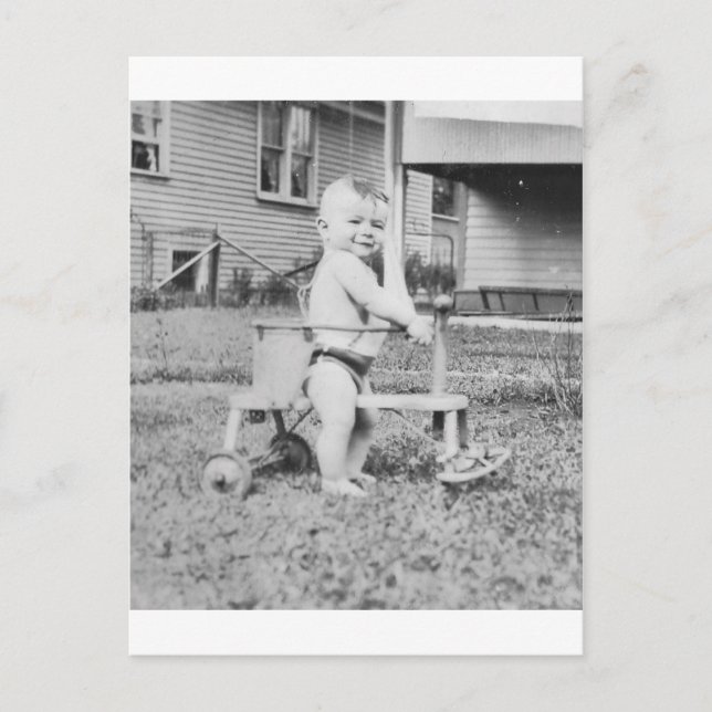 Cartão Postal Criança dos anos 50 no Carrinho (Frente)