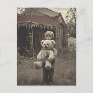 Cartão Postal Criança Fantasma na tenda do Circo Vintage Abandon