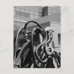 Cartão Postal Criatura de máquinas automáticas robóticas, preto