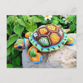 Cartão Postal Crocheted Turtle Made From Colorful Granny Squares