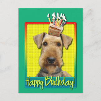 Cartão Postal Cupcake de aniversário Airedale