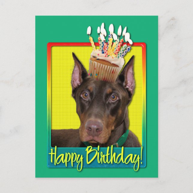 Cartão Postal Cupcake de aniversário - Doberman - Red - Rocky (Frente)