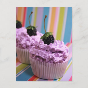 Cartão Postal Cupcakes roxos