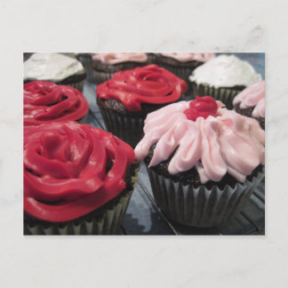 Cartão Postal Cupcakes Vermelho e Rosa