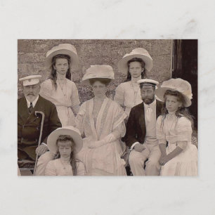 Cartão Postal Czarina da Rússia com OTMA e membros da realeza In