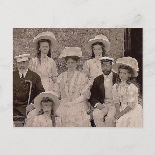 Cartão Postal Czarina da Rússia com OTMA e membros da realeza In (Frente)