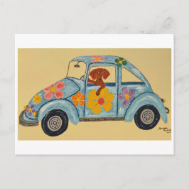 Cartão Postal Dachshund no carro hippie
