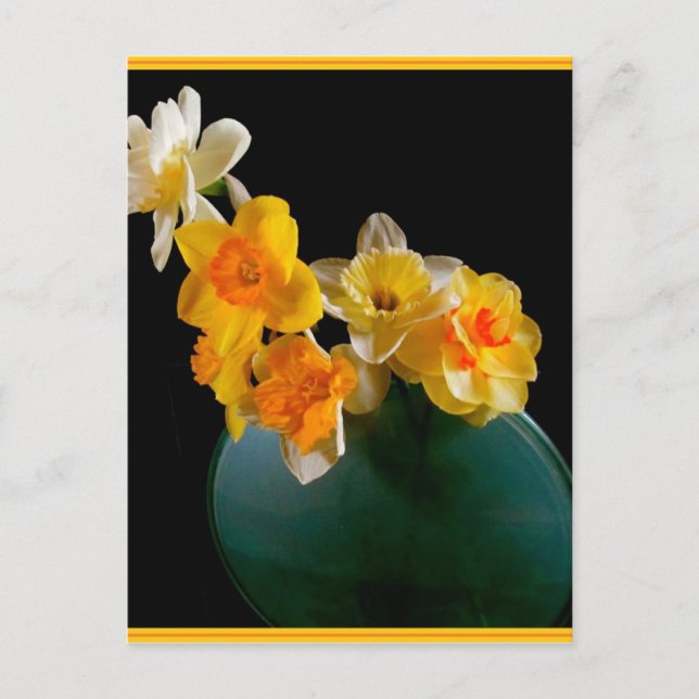 Cartão Postal Daffodils amarelos no design do vaso (Frente)