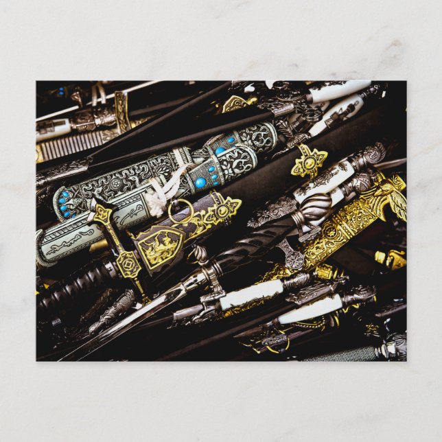Cartão Postal Daggers, Dirks e Sabers (Frente)