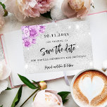 Cartão Postal De Anúncio Aniversário flores violetas cor-de-rosa-prata Salv<br><div class="desc">Uma cinta e moda Salve a placa Date para uma festa de aniversário 40th (ou qualquer idade). Um fundo com aspecto fino prateado, decorado com faíscas e flores rosa e violeta, rosas. Personalize e adicione uma data e nome/idade 40. Letras pretas coloridas. O texto: Salvar a Data é gravado com...</div>