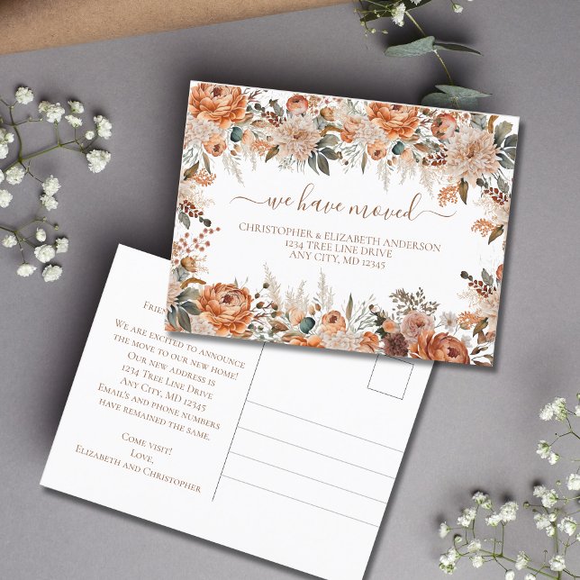 Cartão Postal De Anúncio Boho Terracotta Rust Beige Script Floral Moving (Terracotta burnt orange botanical floral We have Moved Post card)