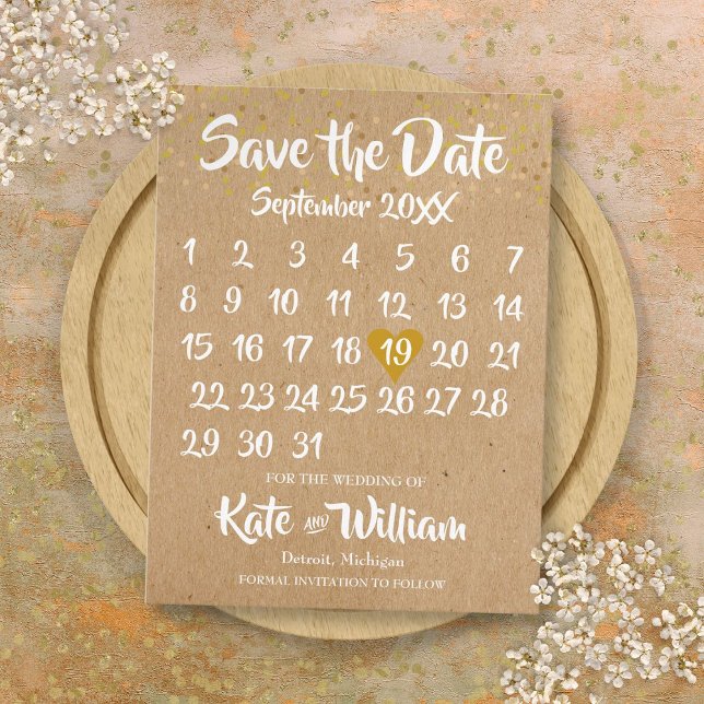 Cartão Postal De Anúncio Calendário do Coração de Ouro da Rustic Kraft Salv (Rustic Kraft Gold Heart Calendar Save the Date Announcement Postcard)