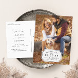 Cartão Postal De Anúncio Caractere Simples Salvar a Data<br><div class="desc">Elegante e simples guardar a data do cartão postal apresenta a sua foto de sangria de cheio orientada a retratos favorita com "salve a data", a data do seu casamento, os nomes e a localização do seu casamento, mostrados em letras negras clássicas num retângulo de cor branca realçado com um...</div>