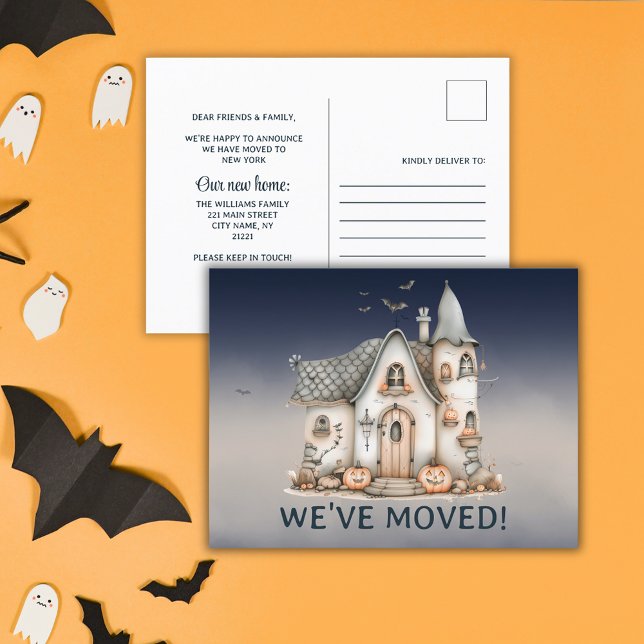Cartão Postal De Anúncio Casa Assombrada com Tema de Halloween Mudar Endere (Cute Halloween Themed Haunted House Change Address Announcement Postcard)