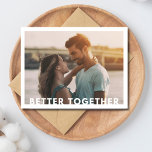 Cartão Postal De Anúncio Casamento com Tipografia Mínima de Foto Salve a Da<br><div class="desc">Convide amigos e família para reservarem sua data de casamento com esta foto de design da tipografia moderna "melhor juntos" para salvar o cartão-postal. Personalize com sua foto na frente e adicione detalhes à parte traseira da placa.</div>