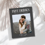 Cartão Postal De Anúncio Casamento de Orçamento de Fotografia Exclusivo Sal<br><div class="desc">Estas fotografias únicas salvam os cartões postais de data são perfeitas para o casal amoroso que mal pode esperar para partilhar as suas grandes notícias com a família e os amigos! Apresentando um design moderno e lúdico 'Bebidas grátis (e nossa felicidade para sempre)' em cinzas elegantes, este cartão postal permite...</div>