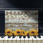 Cartão Postal De Anúncio Casamento Rustic Sunflower Barn Salvar Data<br><div class="desc">Rústico Sunflower & String Lights Barn Casamento Salve os Anúncios de Data.</div>
