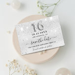 Cartão Postal De Anúncio Doce 16 relâmpagos prateados tira partido para sal<br><div class="desc">Uma garota e moda Salve o cartão de data para uma doce festa de aniversário 16, 16. Um fundo com aspecto fino de prata decorado com pingos de brilho sujo, aparência de pingar de tinta. Personalize e adicione uma data e um nome. Letras pretas coloridas. O texto: Salvar a Data...</div>