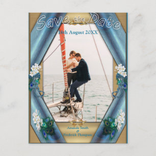 Cartão Postal De Anúncio Dourado, Penas Peacock na Emerald Green Silk