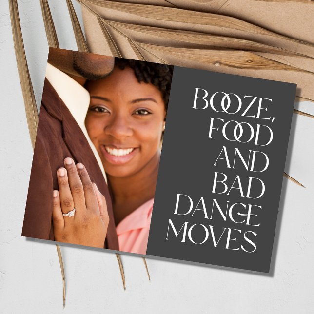 Cartão Postal De Anúncio Engraçado Moderno Orçamento de Casamento de Fotos  (Funny Modern Photo Wedding Budget Save the Date Postcard)