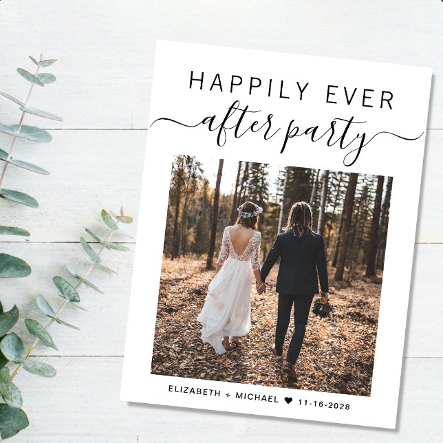 Cartão Postal De Anúncio Feliz Casamento de Foto da Festa (An chic Happily Ever After Party postcard invitation for your wedding celebration)