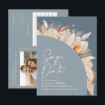 Cartão Postal De Anúncio Foto de grama azul-pampas, poeirona moderna,<br><div class="desc">O casamento de na moda de grama azul-poeirento da boêmia moderna salvou o convite para data.</div>