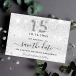 Cartão Postal De Anúncio Glitter prateado de quinceanera brilha glamorosame<br><div class="desc">Uma tendência Salve a data para uma Quinceañera, 15 festa de aniversário. Um fundo com aparência de prata falsa decorado com brilho falso, faíscas. Personalize e adicione uma data e nome/idade. O texto: Salvar a Data é gravado com um script de estilo com letra de tendência grande. Número 15 com...</div>