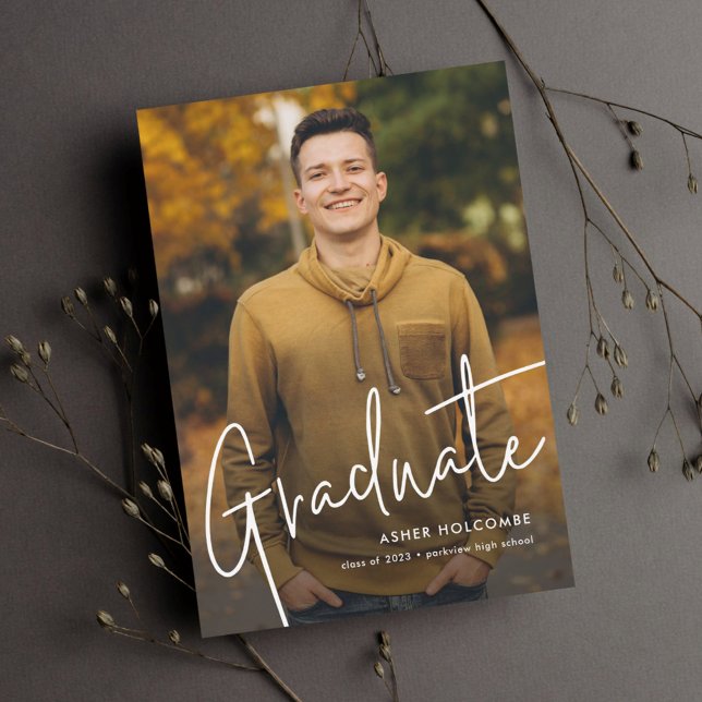 Cartão Postal De Anúncio Graduação de Fotos Simples com Formando de Script  (Criador carregado)