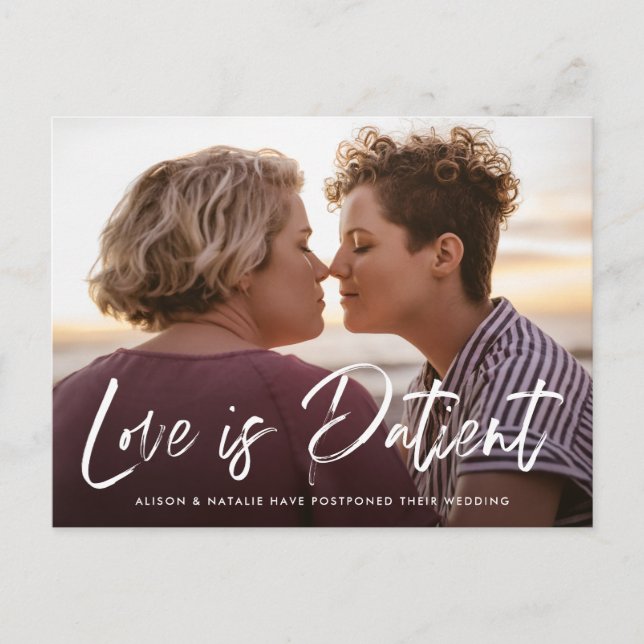 Cartão Postal De Anúncio Letras com Pincel Amor é Paciência Adiamento (Frente)