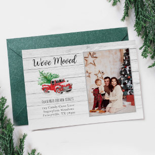 Cartão Postal De Anúncio Nós Mudamos o Caminhão de Natal Foto Feriado Em Mu