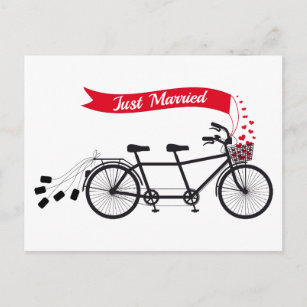 Cartão Postal De Anúncio Recem casados, bicicleta em tandem wedding