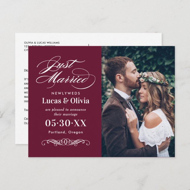 Cartão Postal De Anúncio Recem casados Merlot Red Elegant Foto de Casamento (Frente/Verso)