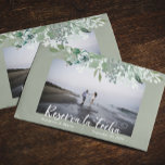 Cartão Postal De Anúncio Reserva la Fecha Salvar a Data Espanhola Ohjas<br><div class="desc">Este design de casamento de folhas verdes botânicas pode ser personalizado com suas informações. Ele pode ser personalizado ainda mais, escolhendo o clique para personalizar a opção. Você pode alterar a cor e o estilo do texto, alguns planos de fundo e excluir algumas imagens. Por favor, veja minhas coleções para...</div>
