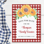Cartão Postal De Anúncio Reunião Familiar Girassol Salvar Data<br><div class="desc">Você está planejando uma reunião de família? Avise a sua família sobre a reunião com estes encantadores cartões postais Salvar a data. Eles são decorados com girassóis e folhagem aquosos em um fundo vermelho de cheque. Facilmente personalizável. Original Watercolor © Michele Davies.</div>