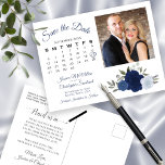 Cartão Postal De Anúncio Rosas Blue Boho Foto e calendário Salvar a data<br><div class="desc">Este casamento rústico Salve o cartão postal Date apresenta um elegante design floral de aquarela com um buquê de belos rosas pintados à mão e flores em tons de azul empoeirado, marinho e índigo. O lado esquerdo do cartão tem um calendário personalizável com um coração à volta da data do...</div>