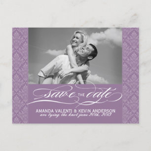 Cartão Postal De Anúncio Salvar a Data em Damask Roxo