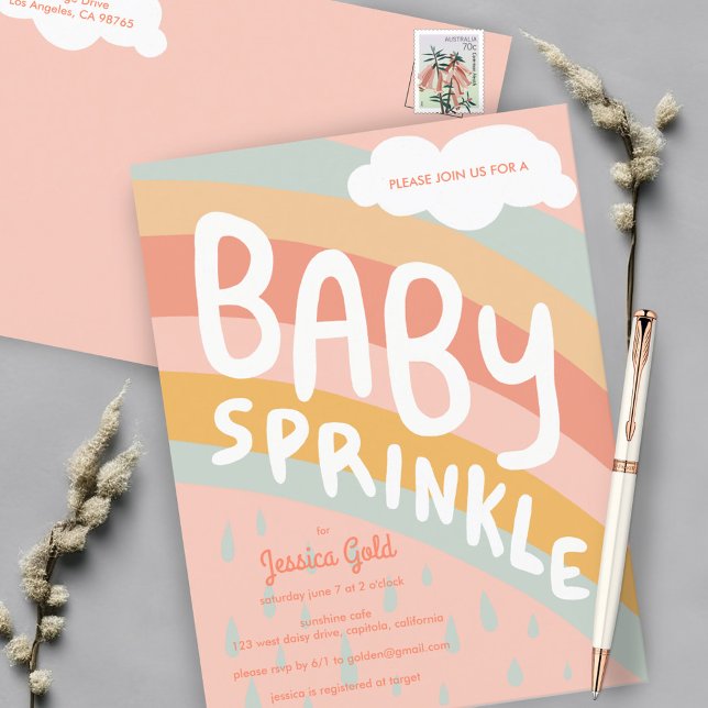 Cartão Postal De Convite BABY SPRINKLE Cute Clouts Rainbow Rain Personaliza (BABY SPRINKLE Cute Clouds Rainbow Rain Custom Invitation Postcard
Pink Girly)