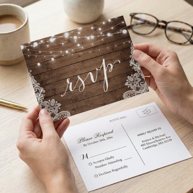 Cartão Postal De Convite Barn Wood Twinkle Lights Lace Rustic Casamento RSV (Criador carregado)