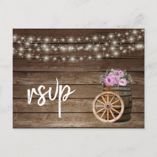 Cartão Postal De Convite Barril de Madeira Rústica e Floral Rosa - RSVP
