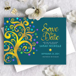 Cartão Postal De Convite Bat Mitzvah salva a Dourada árvore da vida<br><div class="desc">Certifique-se de que todos os seus amigos e parentes serão capazes de celebrar o marco da sua filha Bat Mitzvah! Envie esta estonteante, falso folha de ouro gráfica com turquesa cintilante, teal, roxo e azul Estrela de David e "folhas" de ponto em um rico fundo azul-negro, azul-lacrimejo, personalizado cartão-postal de...</div>