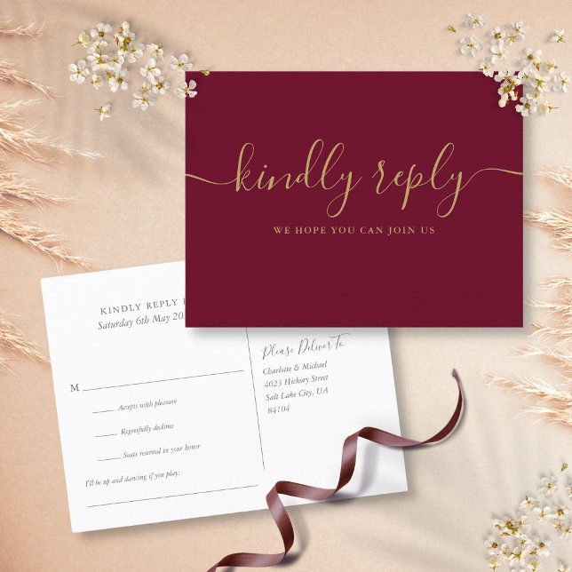 Cartão Postal De Convite Cartão de Confirmação de Pedido de Música em Borgo (Burgundy and Gold Song Request RSVP Postcard)